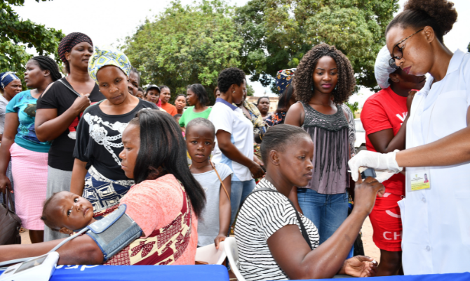 Screening e sensibilizzazione in Mozambico