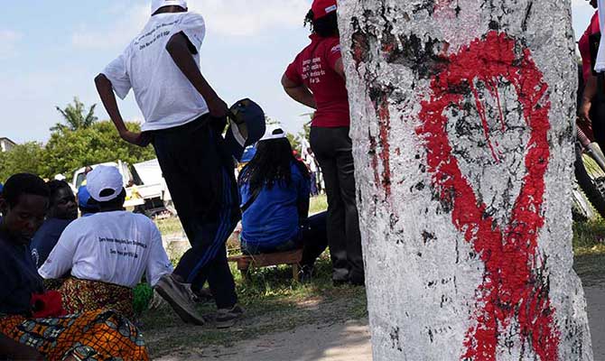 AIDS: le iniziative del Cuamm di Bari